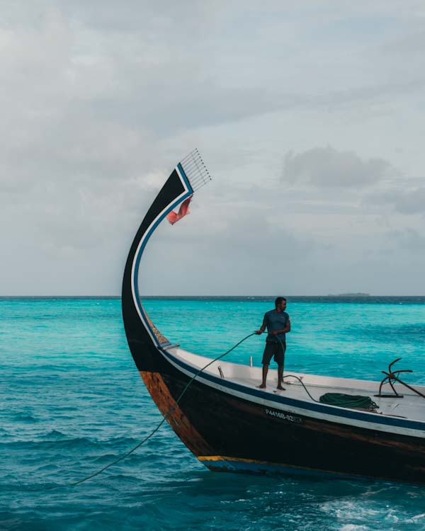 Fulidhoo Maldives travel local island budget