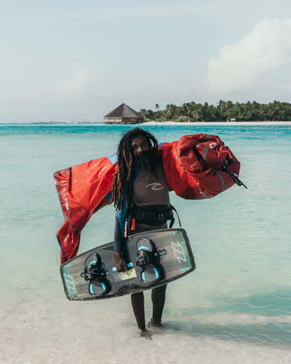 Dhiffushi local island Maldives snorkelling