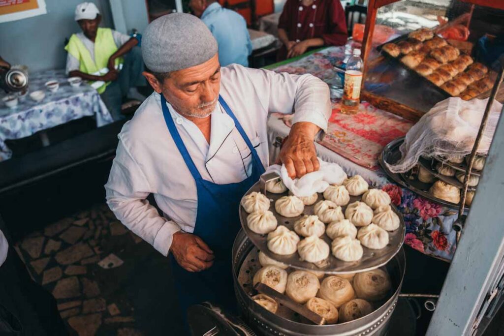 Jayma Bazaar Manti food Guide Osh Kyrgyzstan